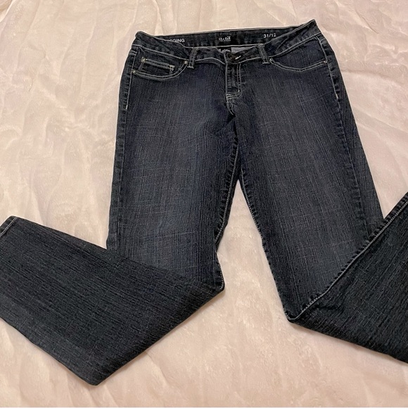 a.n.a new approach jeans. Size 31/12. Great condition no rips or stains - Picture 1 of 8